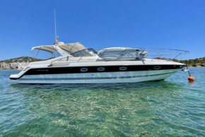 Cozy yacht lodge in Barcelona with boat tour option
